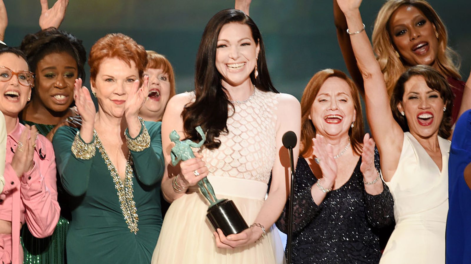 How does the voting process for the SAG Awards work?HelloGiggles