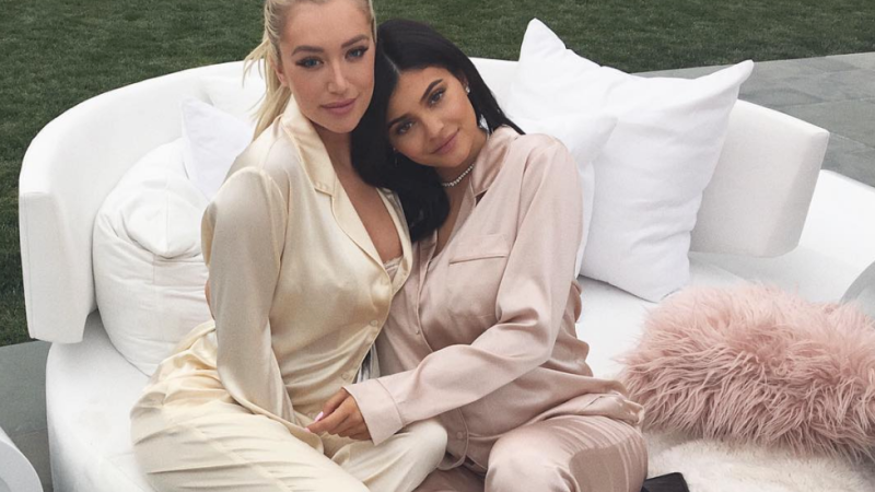 We finally have pics of Kylie Jenner's baby bump at her secret baby ...