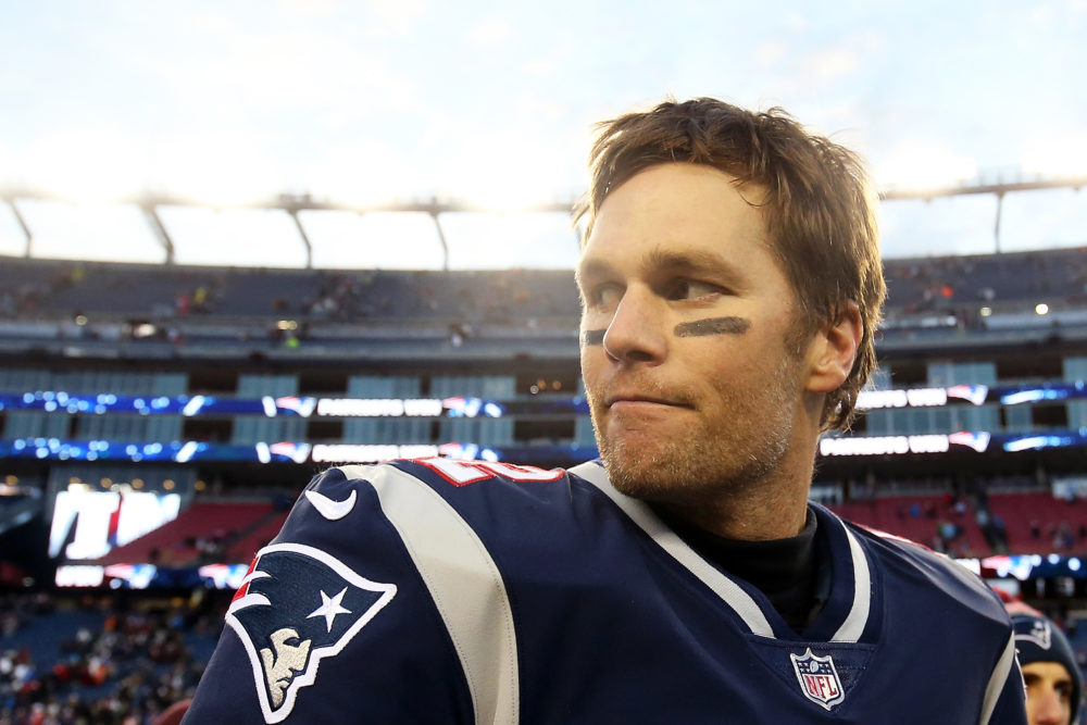 Tom Brady Super Bowl outfit memes are taking over the internet  todayHelloGiggles