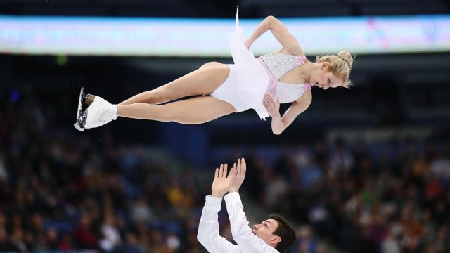 Alexa Scimeca and Chris Knierim of United States compete in the Pairs Free Skating