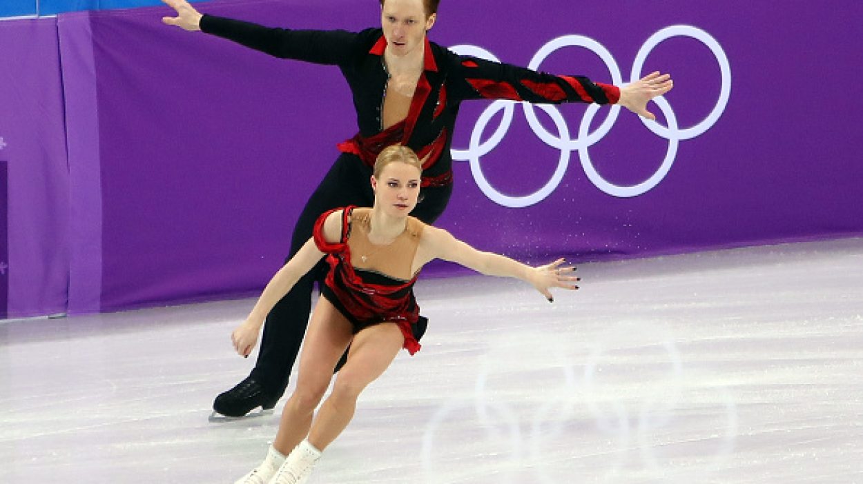 Meet Russian Figure Skating Partners And Real Life Couple Evgenia Tarasova And Vladimir
