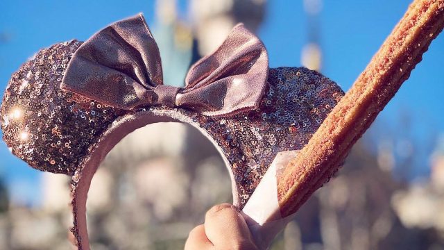 rose gold churro
