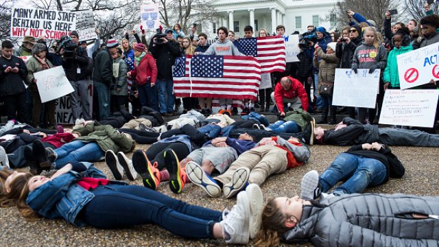 Students stage lie-in outside White House to protest gun violence