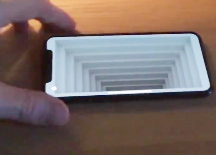 iPhone X optical illusion that will blow your mindHelloGiggles