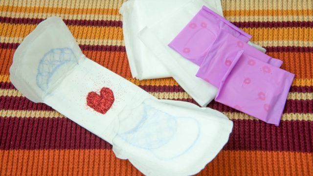 Image of sanitary napkin with glitter heart