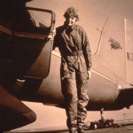 theories about Amelia Earhart's disappearance