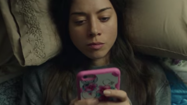 Texting, Ingrid Goes West