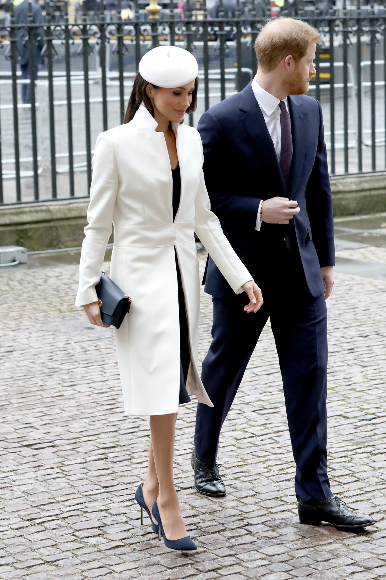 Meghan markle outlet white trench dress