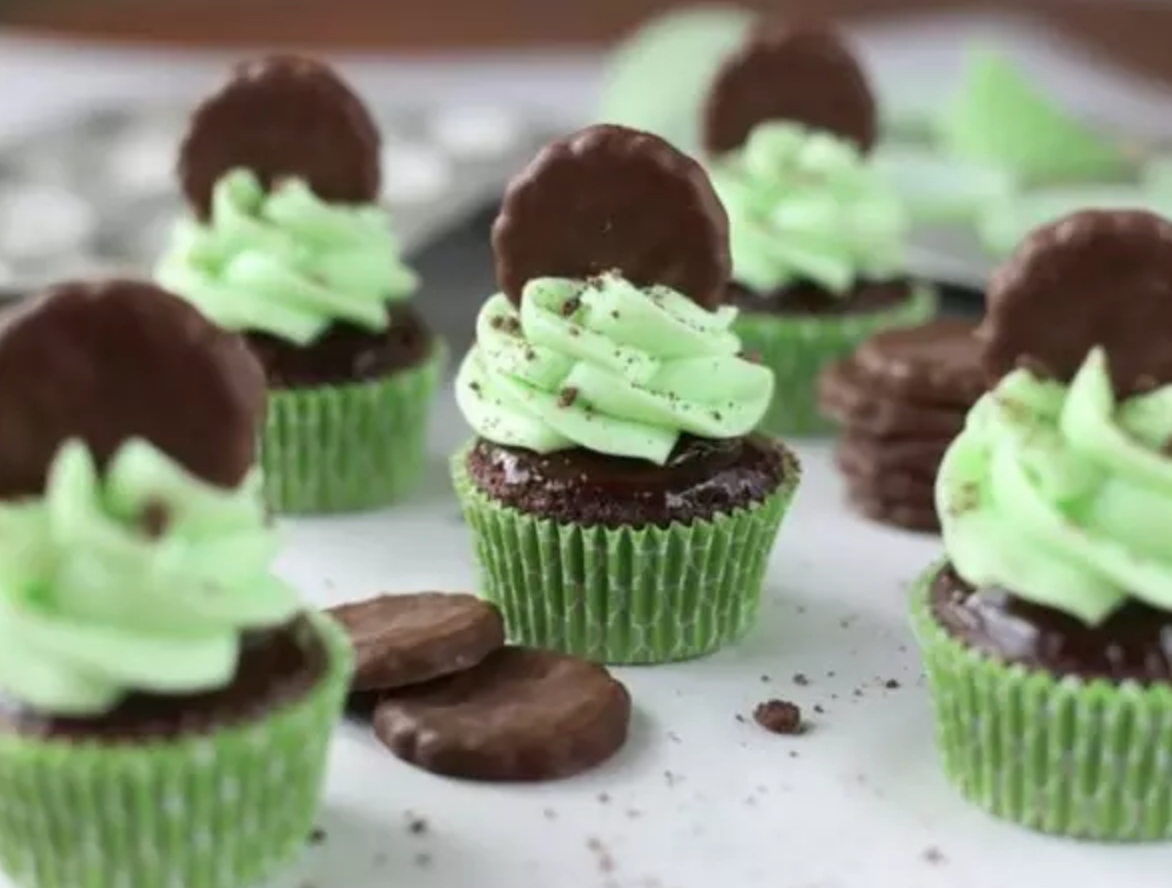 sallys addiction st patricks day cupcakes