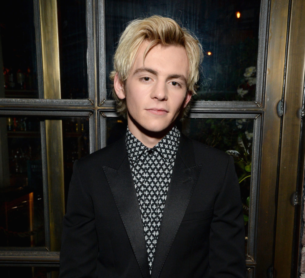 ross-lynch-sabrina-e1521064287413.jpg