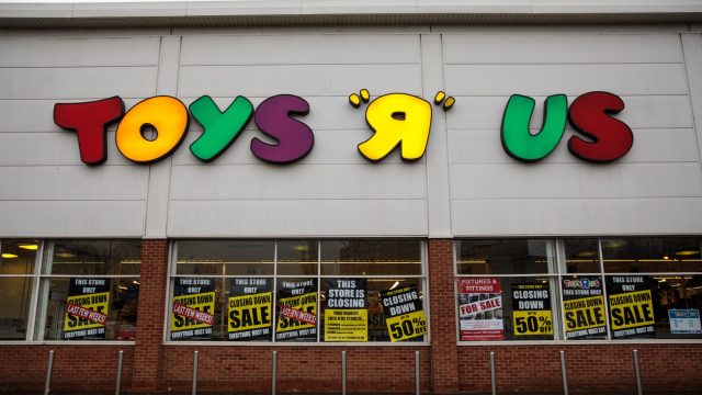 Image of Toys "R" Us store