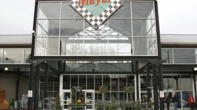 Fred Meyer will stop selling guns.