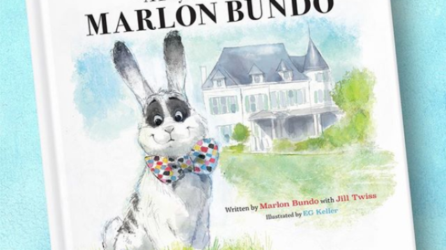 Image of John Oliver's Marlon Bundo book