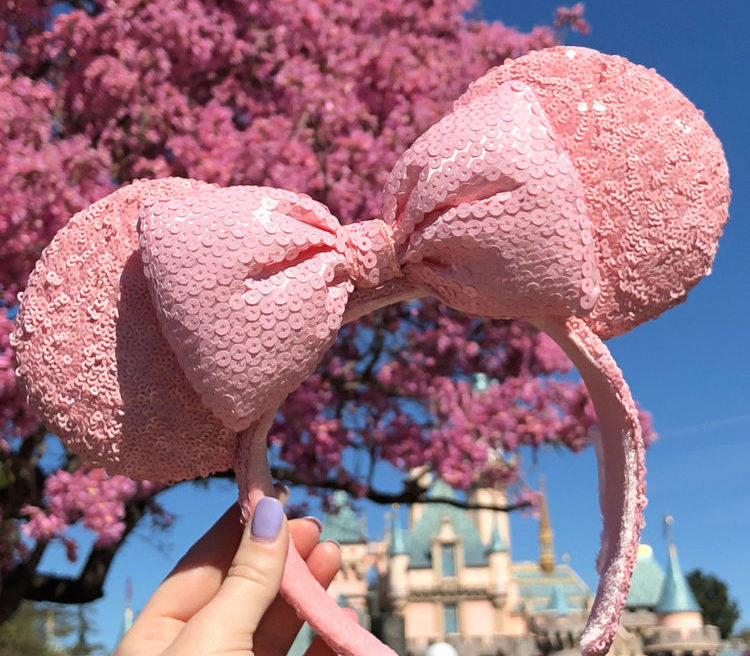 Disney Parks Are Now Selling Millennial Pink Minnie EarsHelloGiggles   Ears 