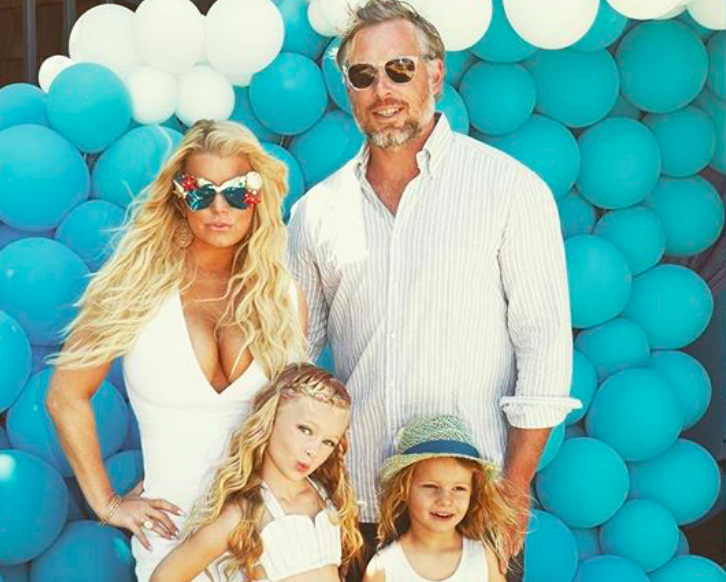 Jessica Simpson and Daughter Maxwell Look Like Twins in New Photo