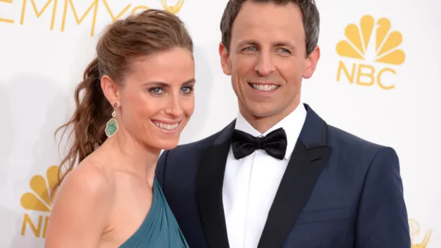 Seth Meyers' wife gave birth in an apartment lobby