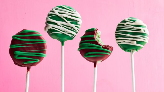 Thin Mint Ice Cream Lollipops