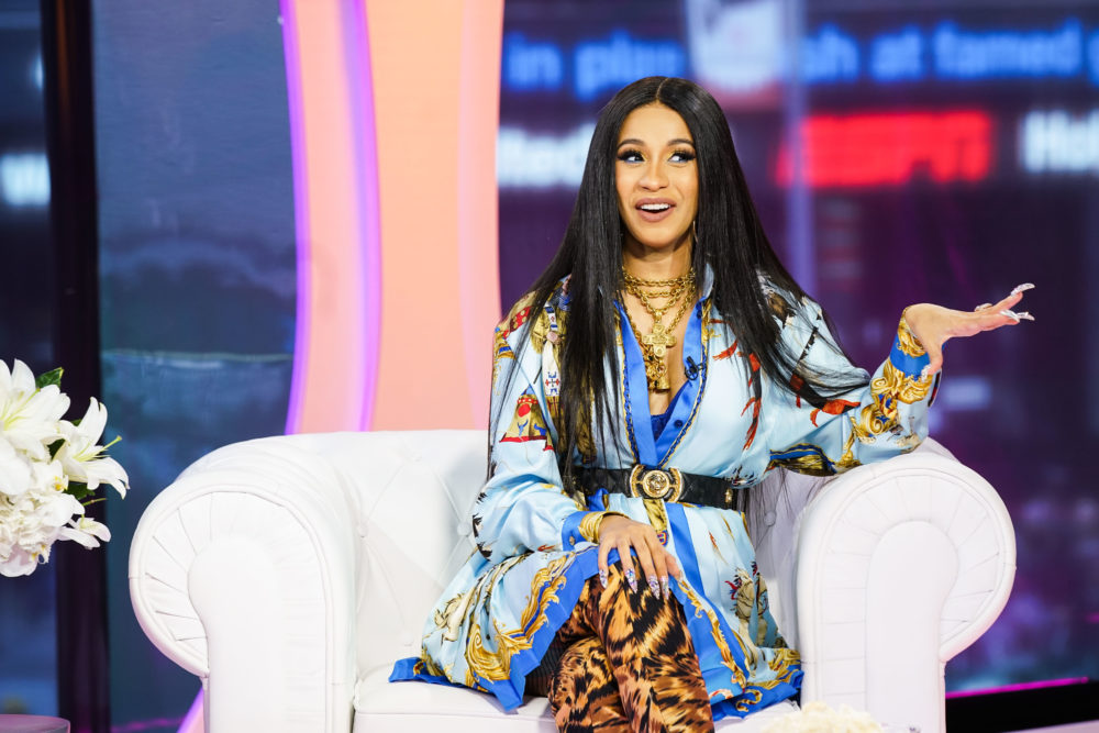 Cardi B Just Broke Taylor Swift's Apple Music Record Twice OverHelloGiggles