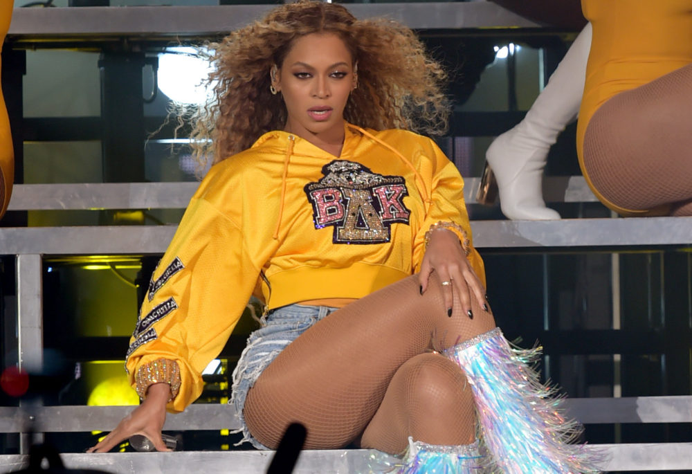 Beyonce coachella 2025 yellow hoodie