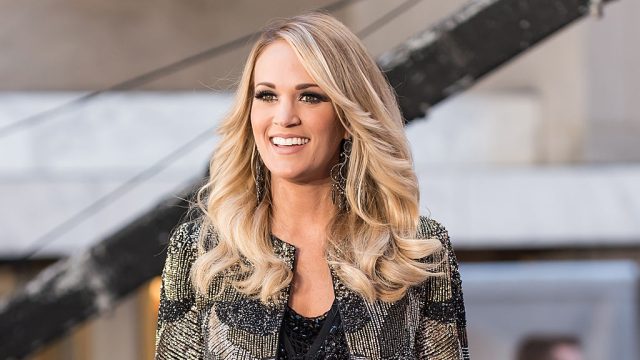 Carrie Underwood has revealed the reason she fell.