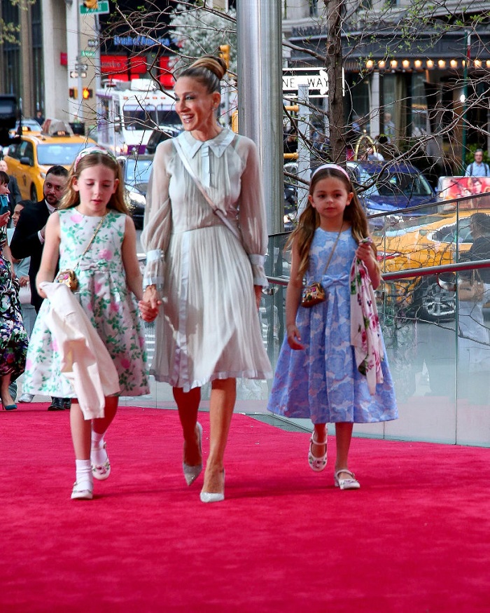 Sarah Jessica Parker's twin daughters' different lifestyles