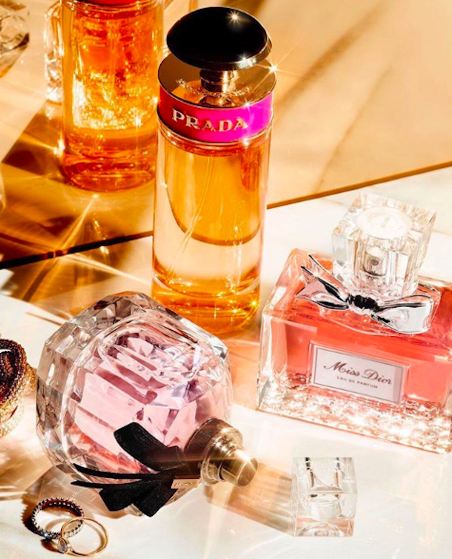 Sephora launched a set of perfume samples for your wedding day.HelloGiggles