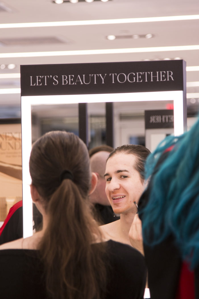 Sephora Launching Free Beauty Classes For Trans Peoplehellogiggles