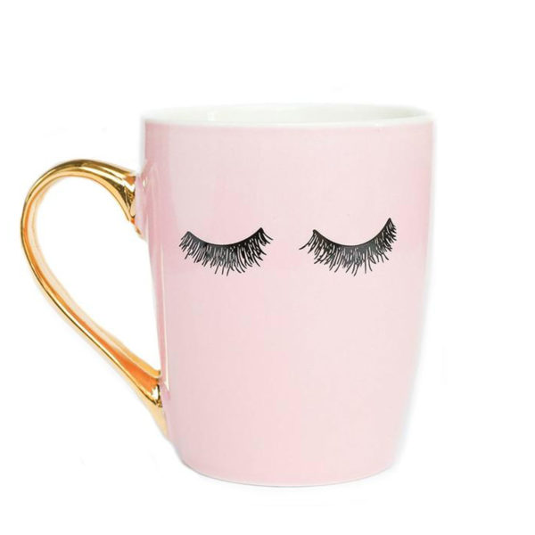 eyelashes-mug-e1527091363740.jpg