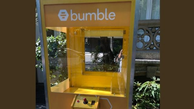 Bumble claw game