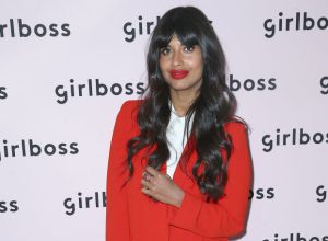 Picture of Jameela Jamil Airbrushing