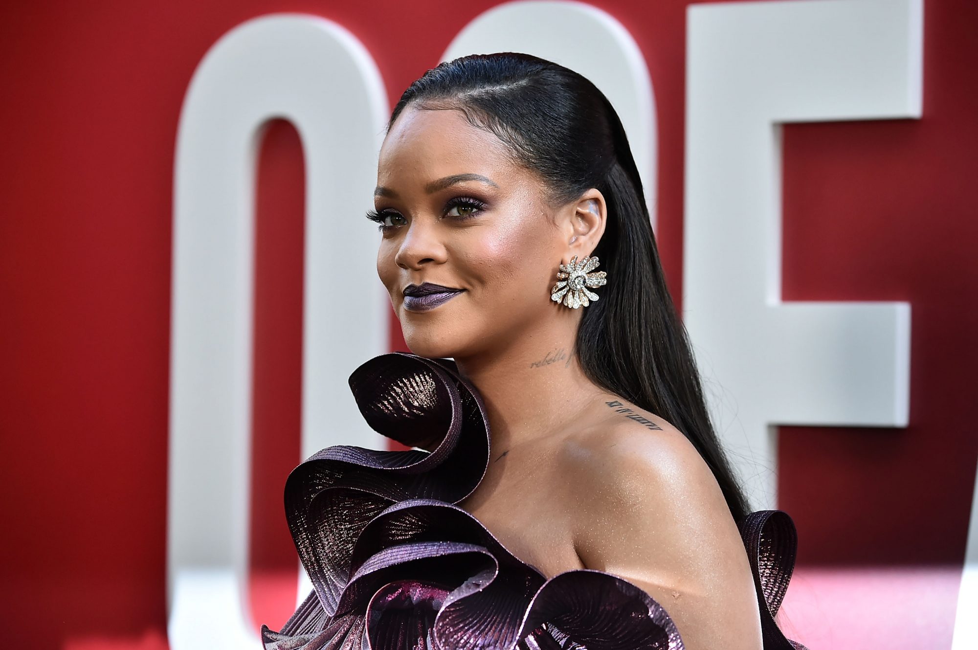 rihanna-fenty-beauty.jpg