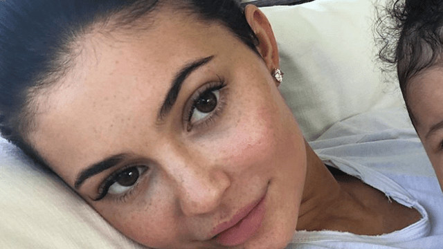 Kylie Jenner stormi