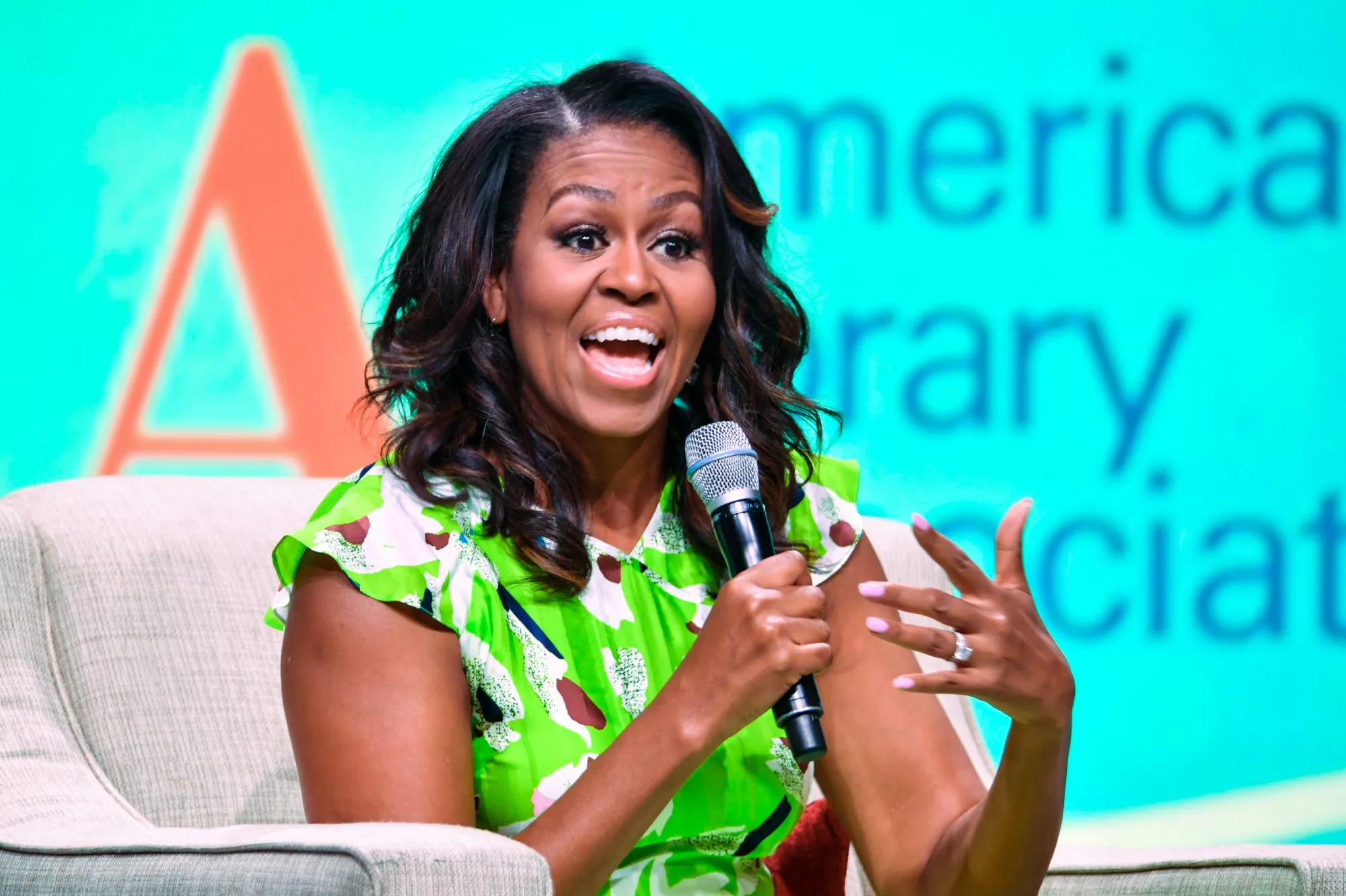 Tina Knowles And Michelle Obama Danced at On The Run II Tour: Watch HereHelloGiggles