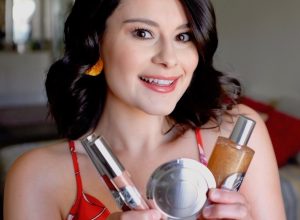 Chrissy Teigen x Becca Cosmetics Endless Summer Makeup Collection Review
