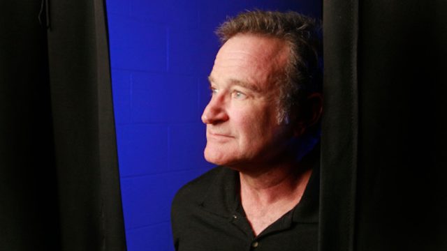 Robin Williams at a performance at Ted Constant Convocation Center