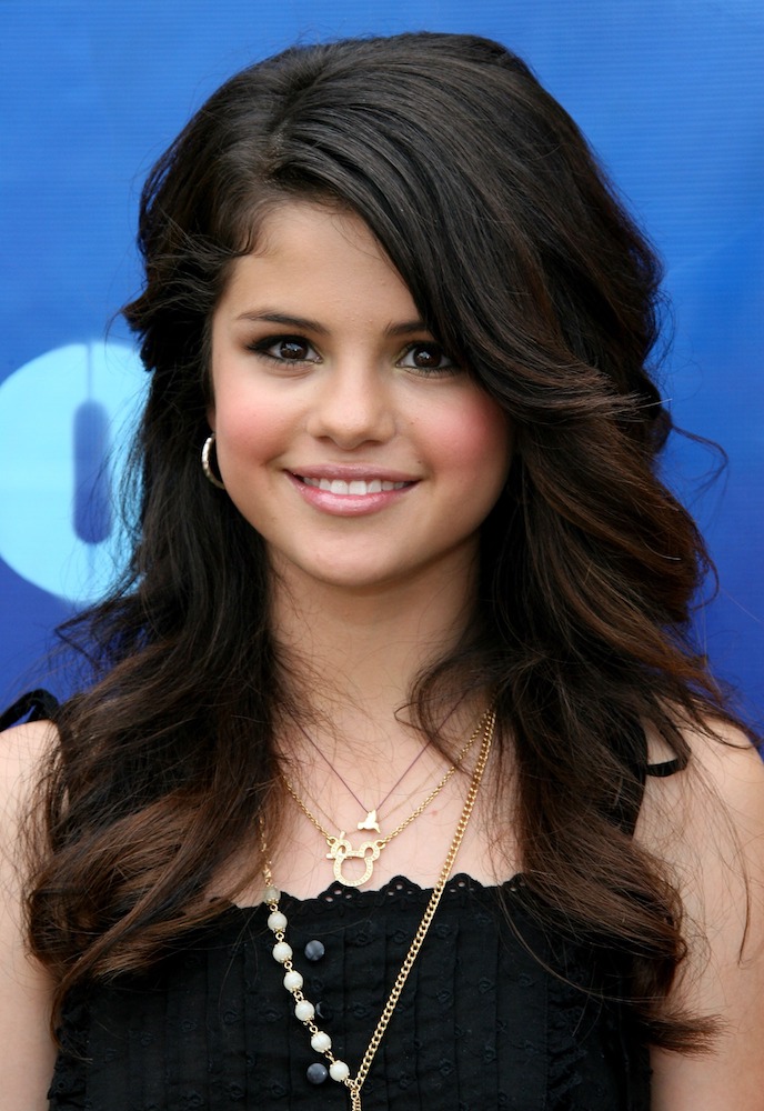 seven-selena-gomez-frazer-harrison.jpg