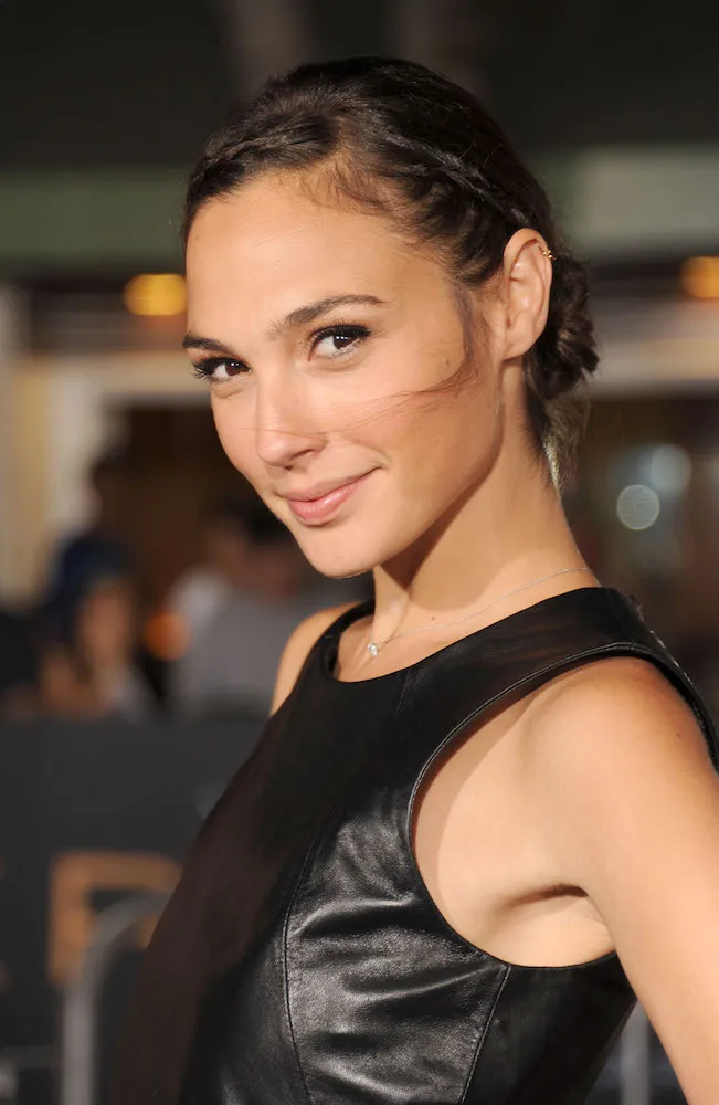 The Best Gal Gadot Beauty Moments Over The YearsHelloGiggles