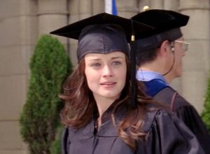 Rory graduates from Yale on "Gilmore Girls"