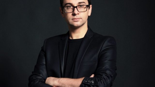 Christian-Siriano-
