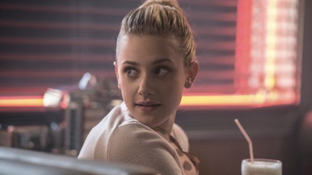 Lili Reinhart