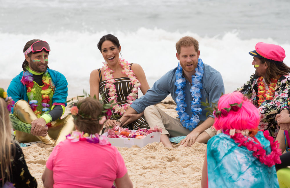 Meghan Markle And Prince Harry Show Major PDA On Australian ...