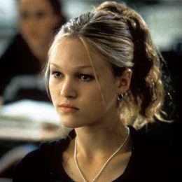 Julia Stiles in 10 Things I Hate About You