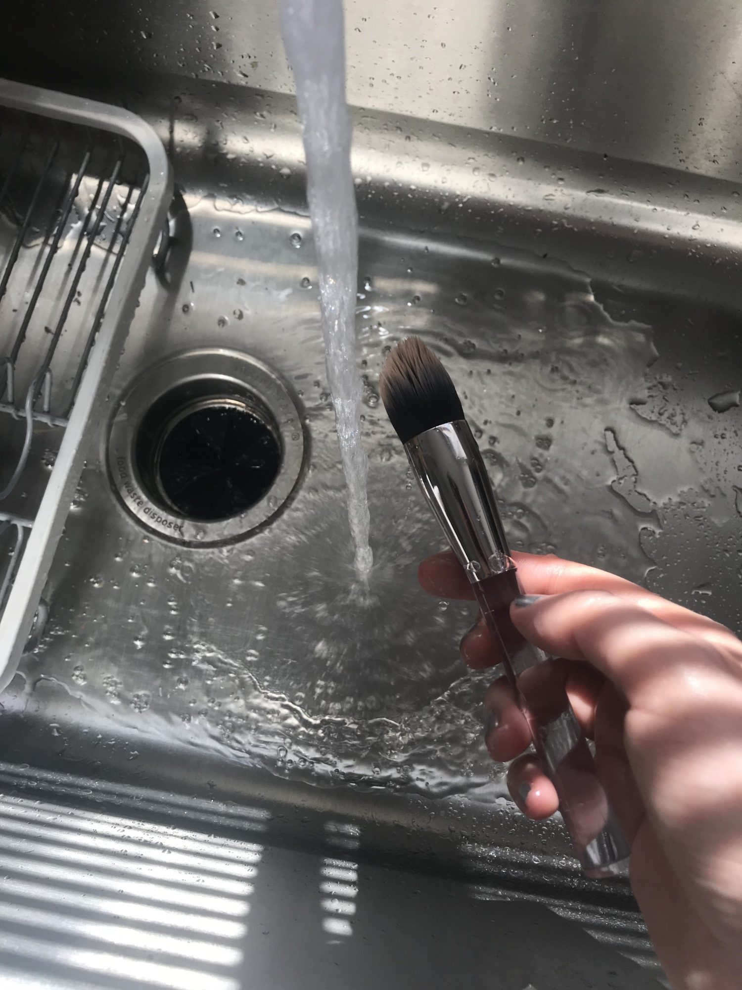 How to Clean Makeup Brushes, According to Makeup Artists