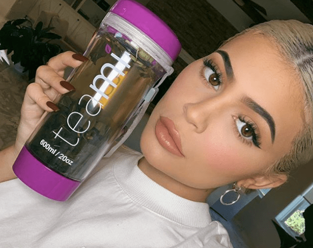 Kylie Jenner Is Highest Paid Person On Instagram, Earns $1 Million Per  PostHelloGiggles