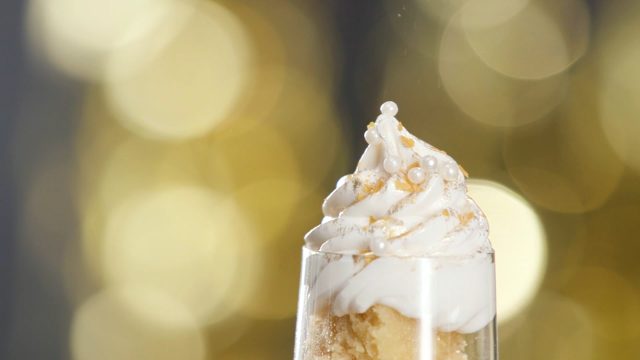 Champagne Mug Cake