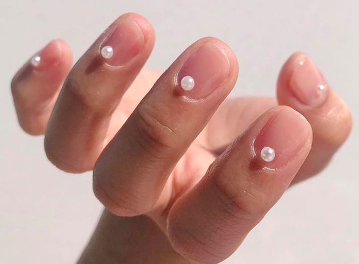 4. Nail designs with jewels and pearls - wide 5