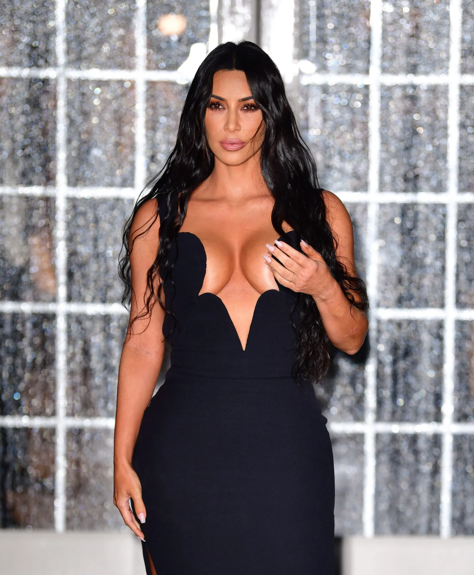 Kim Kardashian Almost Exposed A Nipple In This FIRE DressHelloGiggles