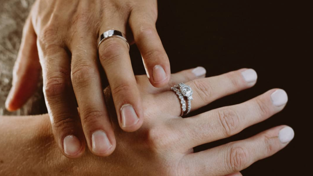 how to take a photo of your engagement ring