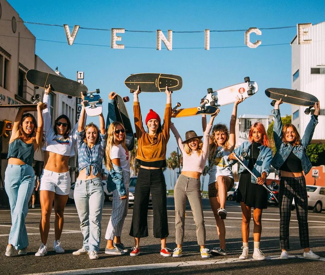 women's skateboarding