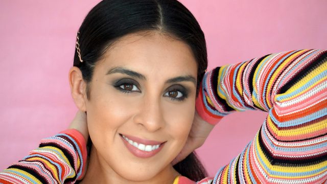 How to Do a Smokey Eye